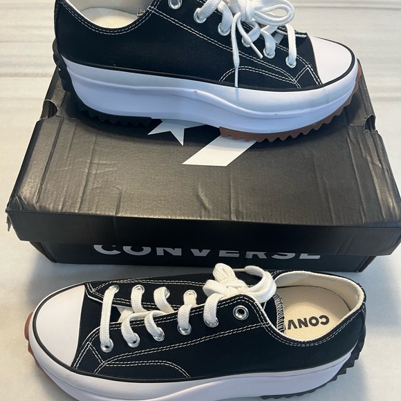 Converse Other - Converse Black and White Platform Low-Top Sneakers unisex M 8.5 W 10